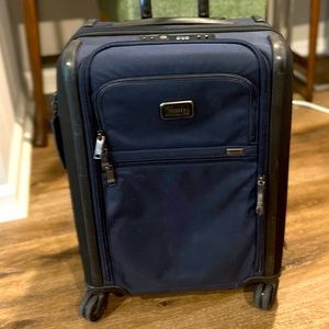 Tumi Tumi Alpha 3 Continental Dual Access 4-Wheel Carry-On -Navy